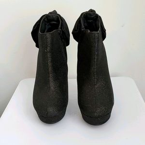 Black ankle heels boots with glitter